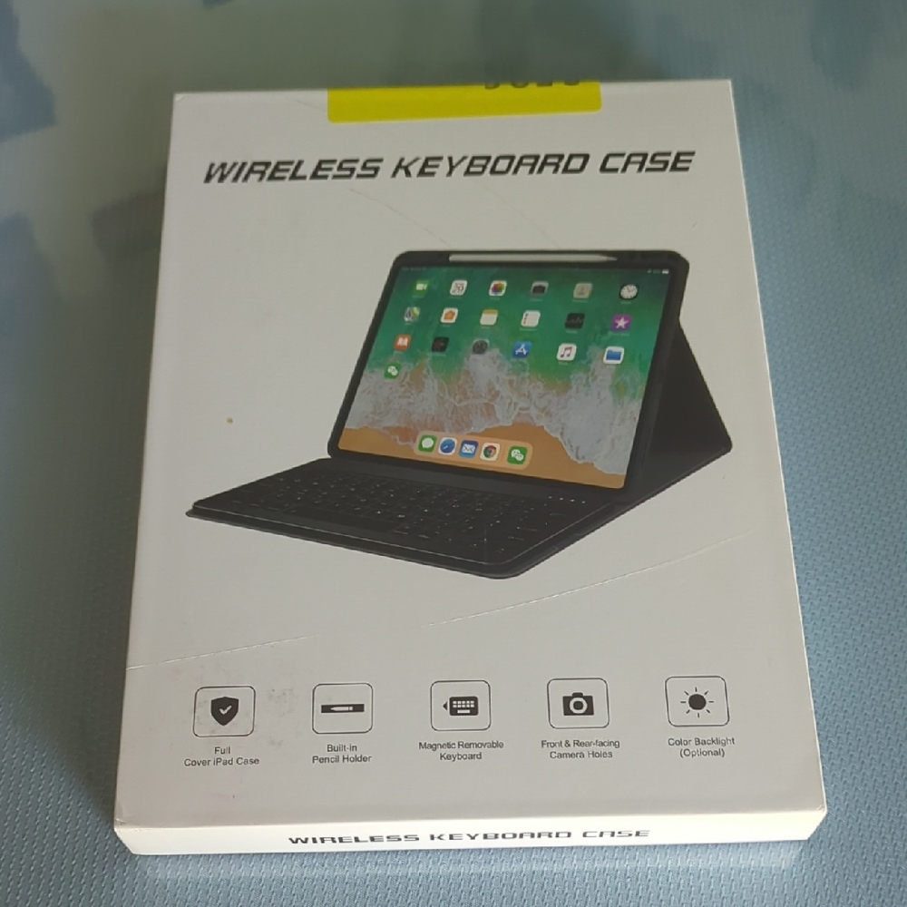 Wireless Keyboard Case for Tablets - Black